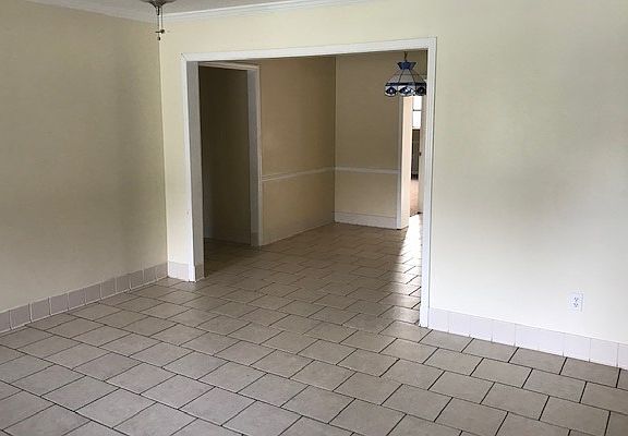 5th image of 1407 Pearl Ave