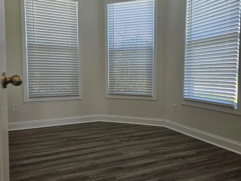 422 Yellow Fox Rd — Photo 11