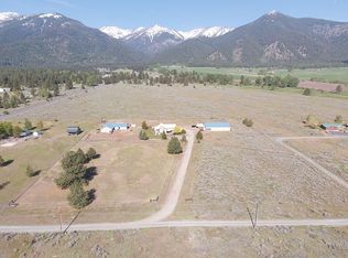 44122 S Window Rd, Baker City, OR 97814