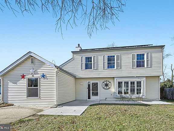 2nd image of 16 Cedarwood Pl