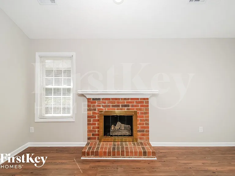 4 Brandywine Cir — Photo 2