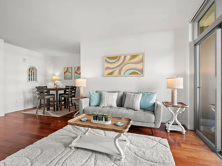 425 W Beech St #907 — Photo 26
