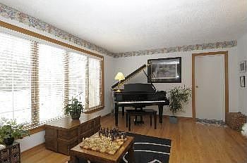 1st image of 612 N Douglas Ave