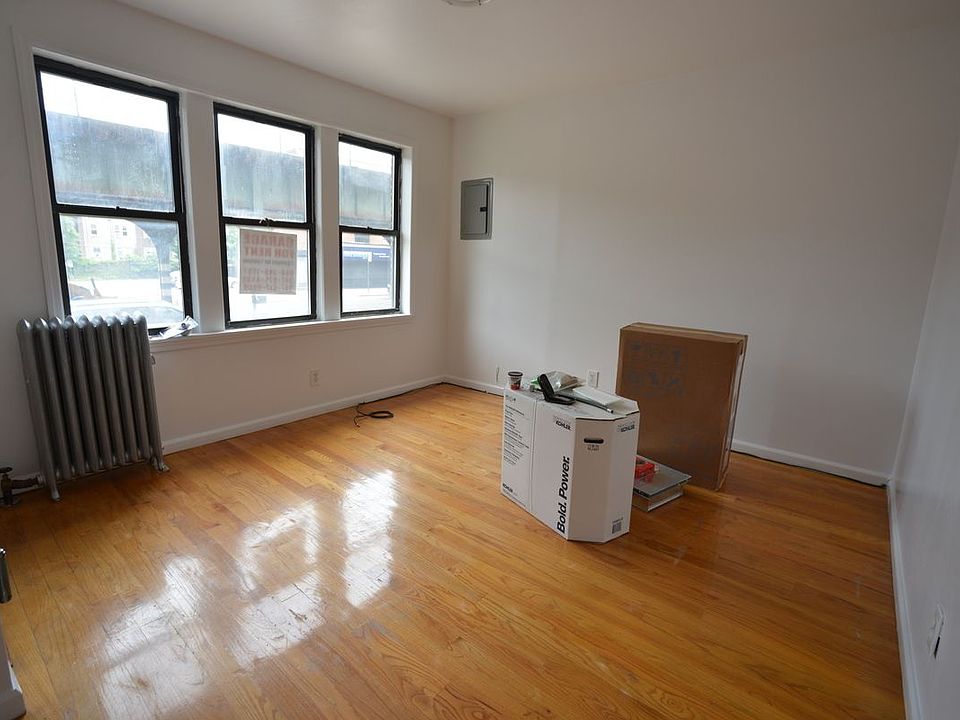 1st image of 32-62 31st St #2