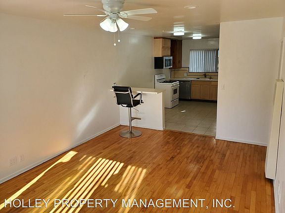 2nd image of 2344 Penmar Ave
