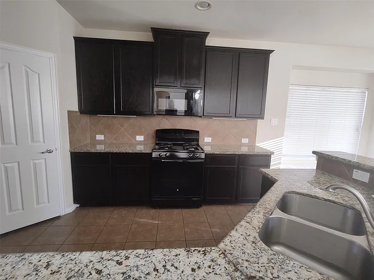24623 Forest Canopy Dr — Photo 10