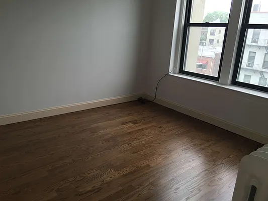 Rented by Metropolis International Realty Inc. | media 54