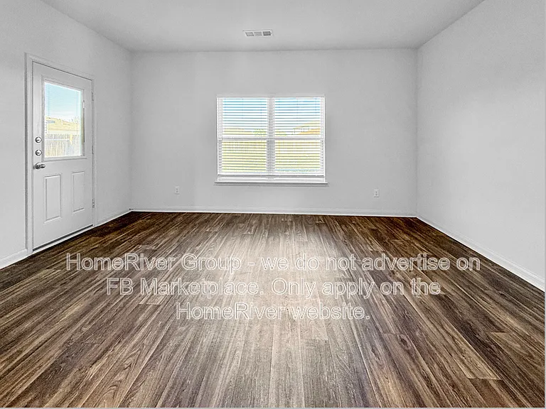 18748 Speculator Ln — Photo 3