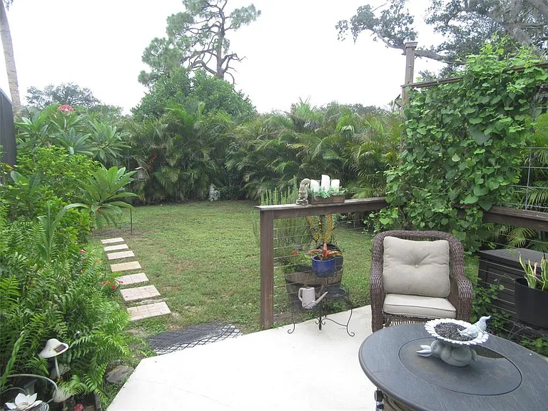 4059 Michel Tree St — Photo 31