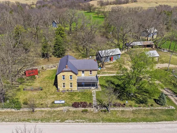 22507 Hessdale Rd, Alma, KS 66401