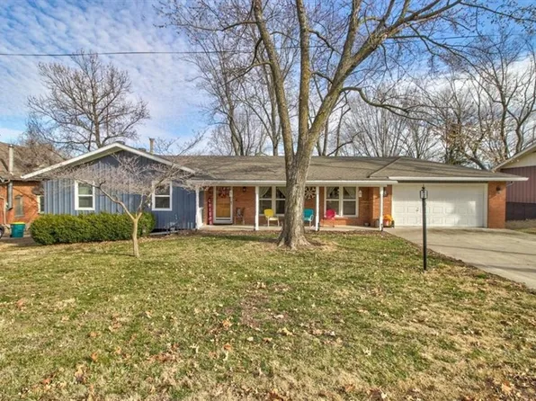 1607 N River Blvd, Independence, MO 64050