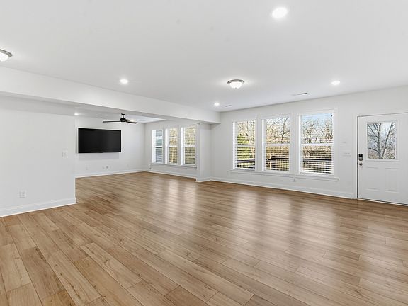 5th image of 6772 Falls Ridge Ln