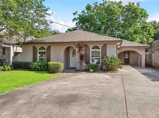 120 Melvyn Dr, Belle Chasse, LA 70037