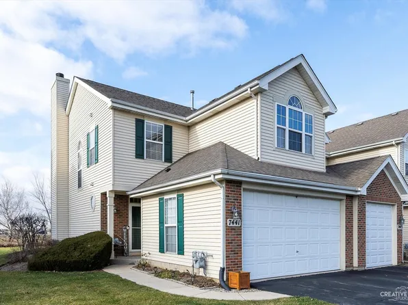 7441 Grandview Ct, Carpentersville, IL 60110