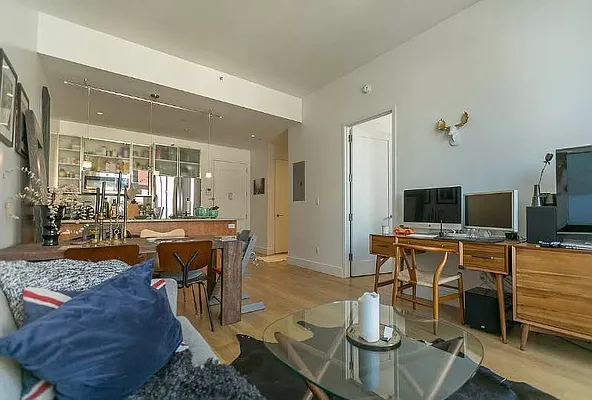 Rented by City View Living | media 32