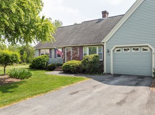 226 Winding Pond Rd, Londonderry, NH 03053