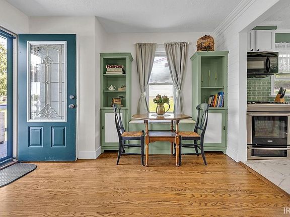 2nd image of 109 W Ritter St