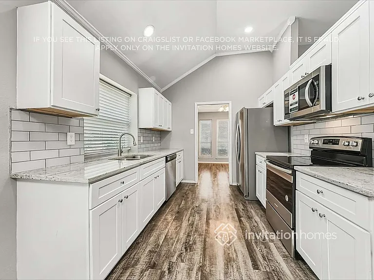 7510 Estates Way — Photo 10