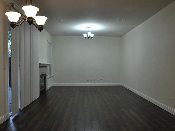 2nd image of 130 Gilded Rock Cir