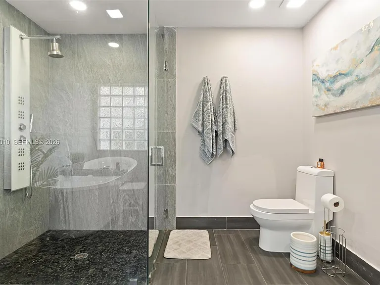 18061 SW 33rd St — Photo 34