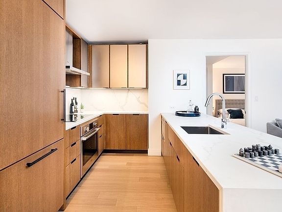 4th image of 420 E 54th St APT 2706