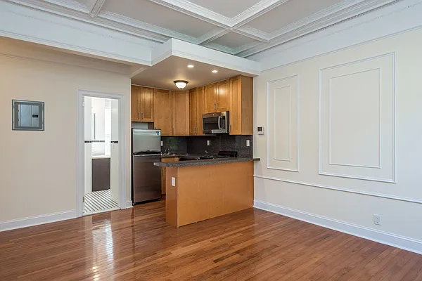 Rented by Nooklyn NYC LLC | media 22