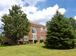 4 Observatory Pointe Dr, Wilder, KY 41076