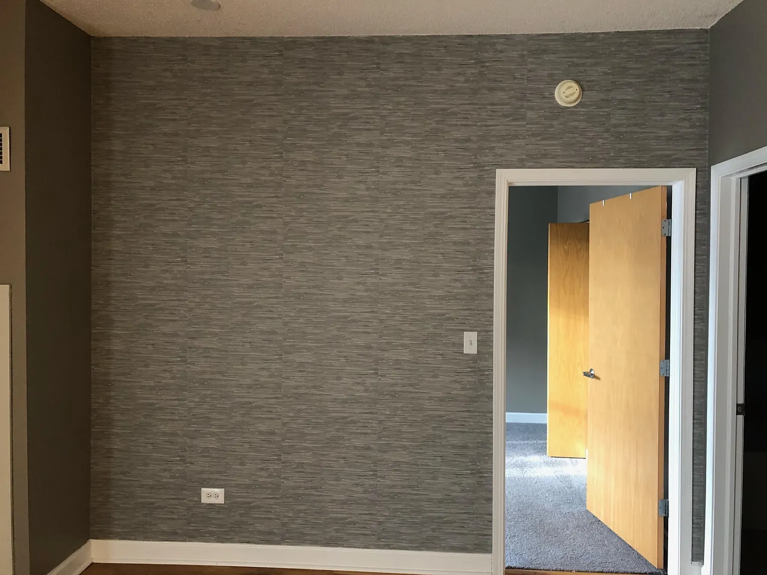1 bed, 850 sqft, $2,300 — Photo 4