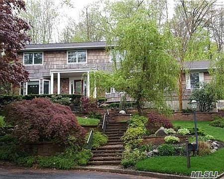 1st image of 4 Cornell Ct