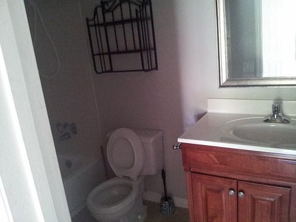 2nd image of 2303 N Congress Ave APT 35