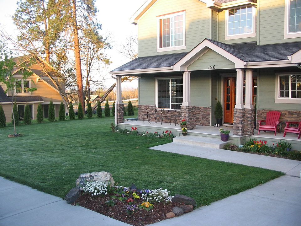 Springtime in Eagle Point, OR