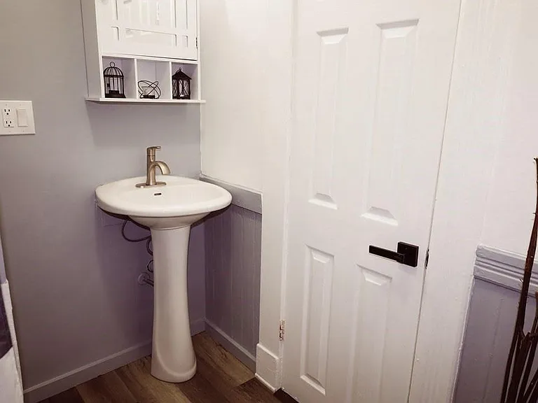 1592 Dwight St #1 — Photo 10