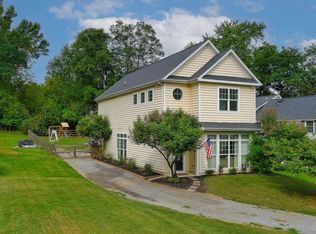 16 N Bridge St, Round Hill, VA