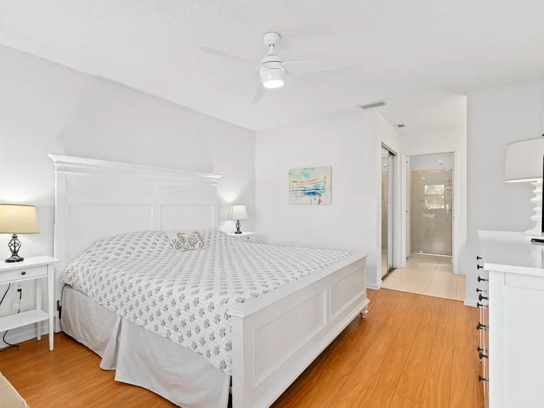 4320 47th Ave W #201 — Photo 17