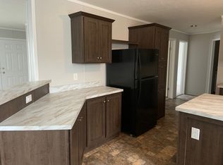 455 Bonet Dr, Howell, MI 48843