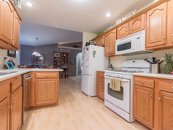 5th image of 57868 Amber Valley Dr