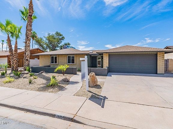 3rd image of 3035 E EMELITA Avenue