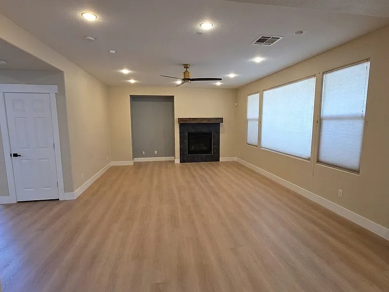 9532 Staff Ln — Photo 11