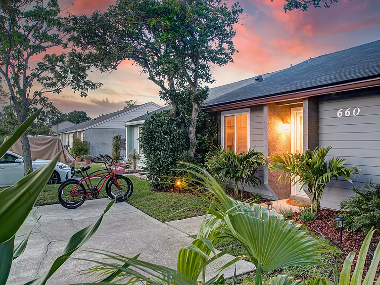 660 Aquatic Dr — Photo 6