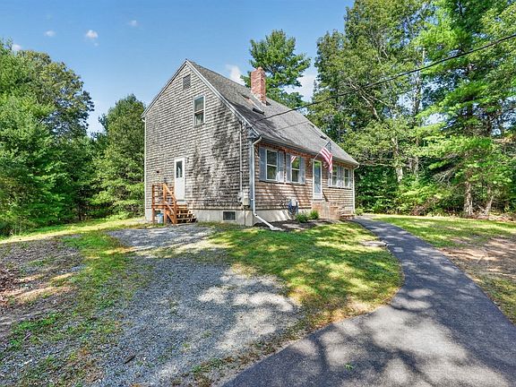 3rd image of 210 Tispaquin St
