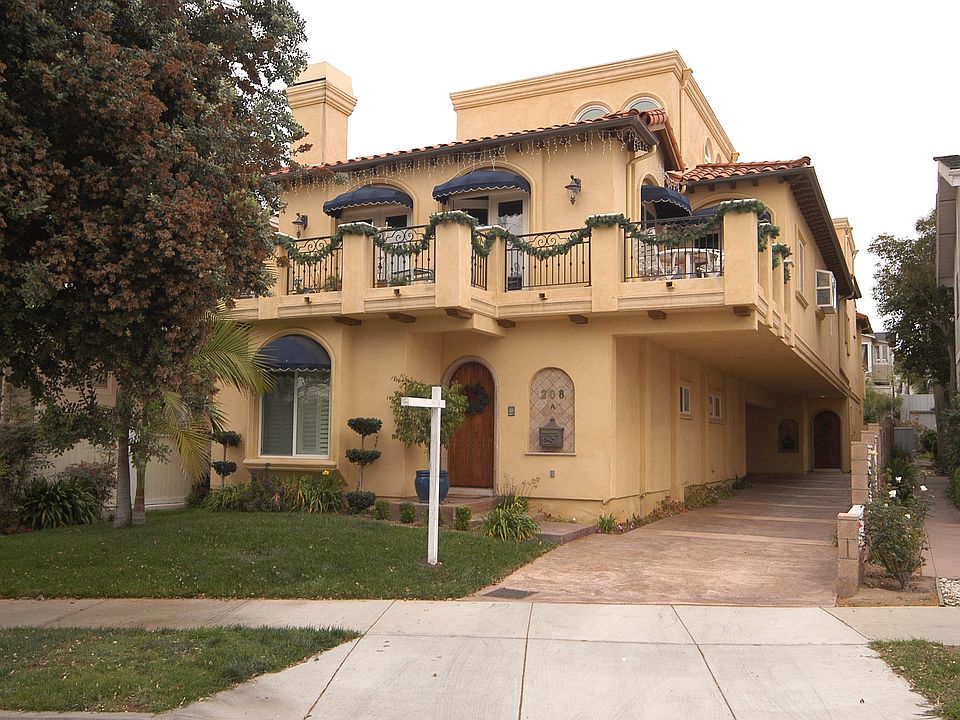       Curbside View