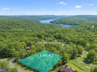 42 Sandstone Cir, Mc Henry, MD 21541