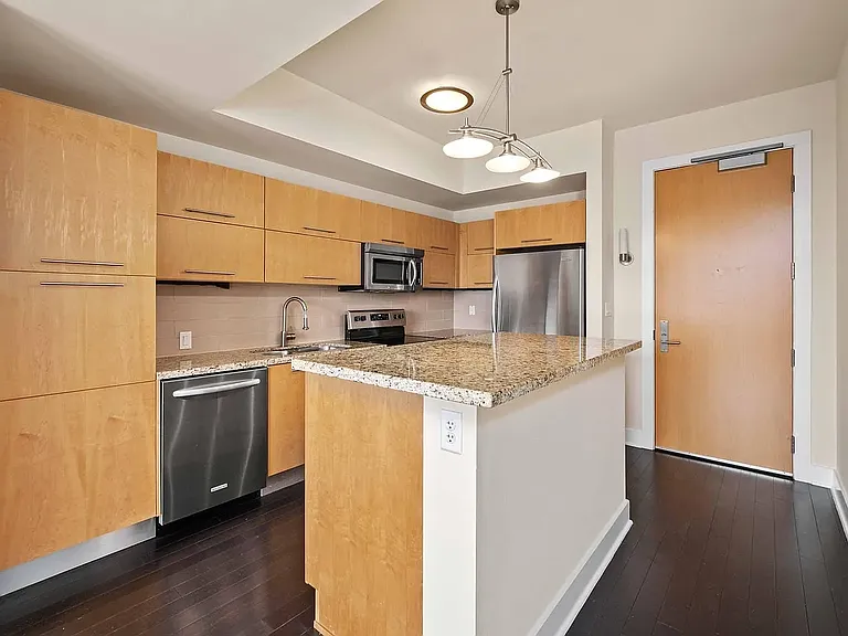 603 Davis St #1605 — Photo 4