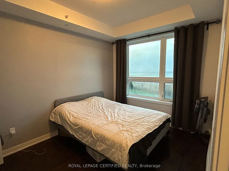 35 Southshore Cres #201 — Photo 12