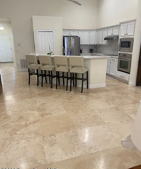 115 Lancha Cir #204 — Photo 4