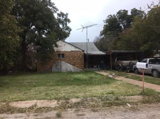709 W 6th St, Coleman, TX 76834