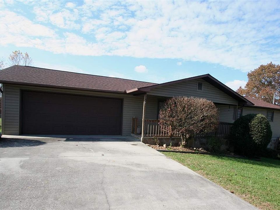 1st image of 311 Hatfield Ln