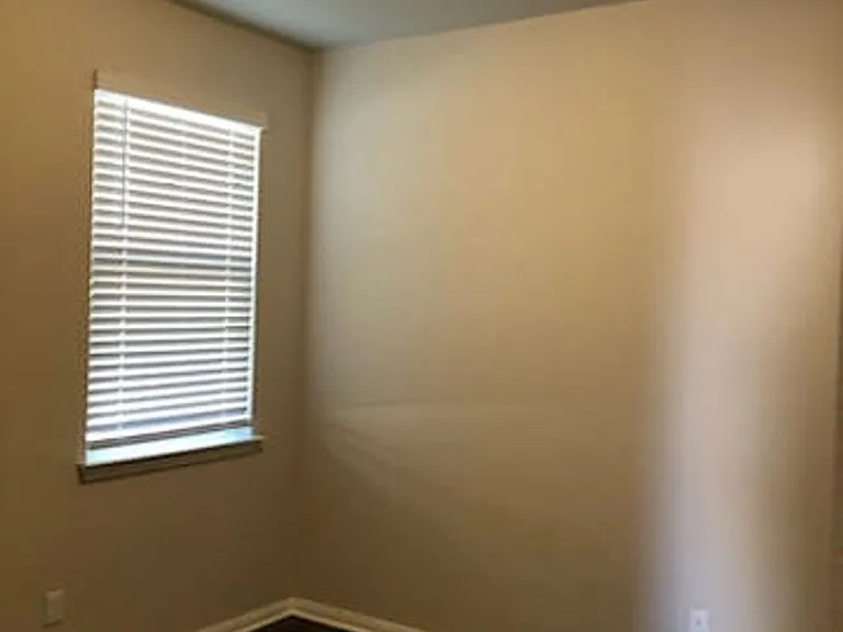 120 Fair Anne Dr — Photo 18