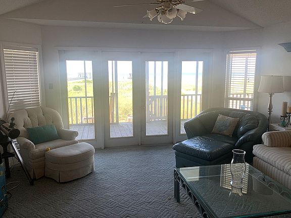 5th image of 2328 Island Shores Dr