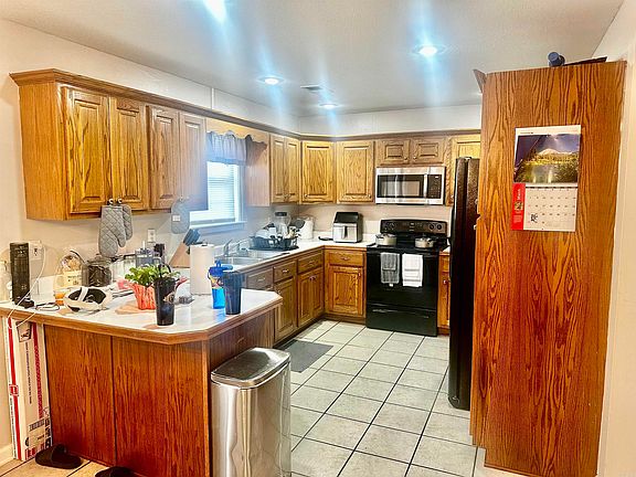 4th image of 205 Natchez Dr
